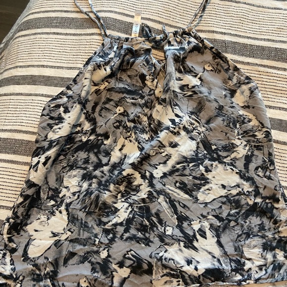 Fabletics flyaway workout top - Picture 2 of 4